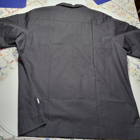 Cubavera Men's 100% Linen Four-Pocket Short Sleeve Button-Down Guayabera Shirt - Picture 4 of 5